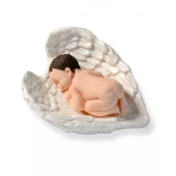 Miminko v andělských křídlech