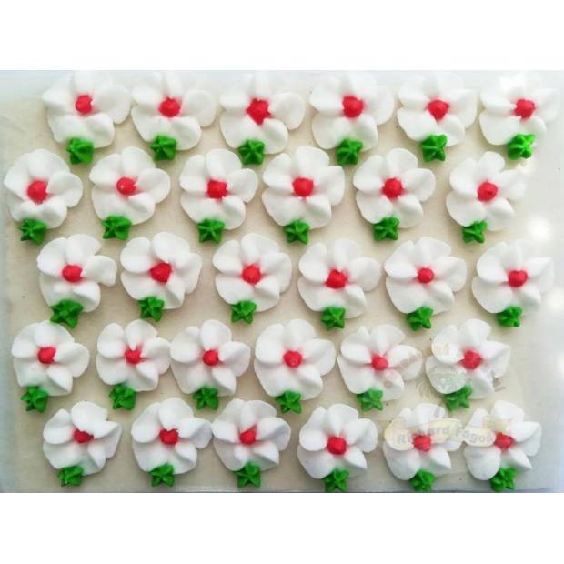 Cukrové květy bílé sčerveným středem  na platíčku 30ks