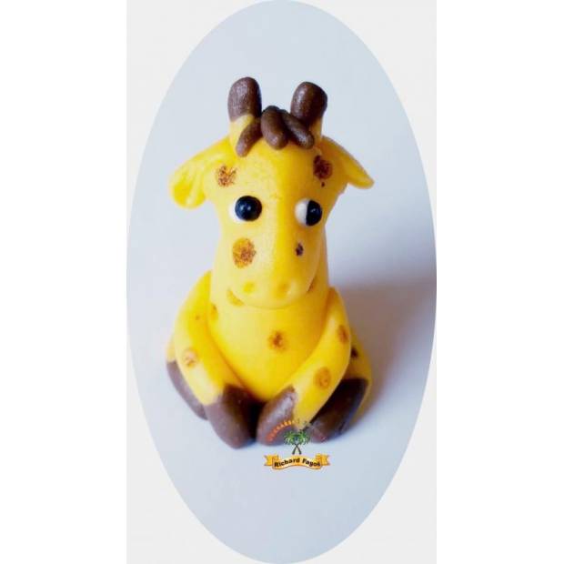 Figurka na dort žirafa 3D 60g z kokosové hmoty