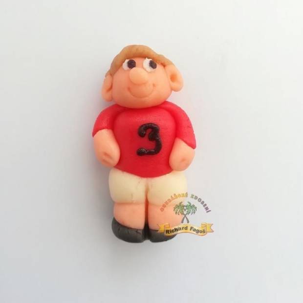 Figurka na dort fotbalista červený dres 6cm z kokosové hmoty